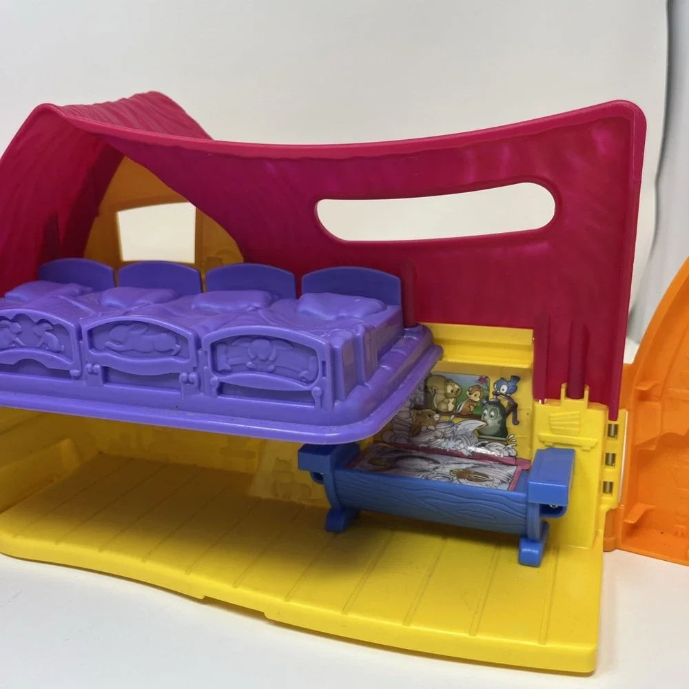 Fisher Price Little People Disney Snow White Cottage Music Works Playset Only